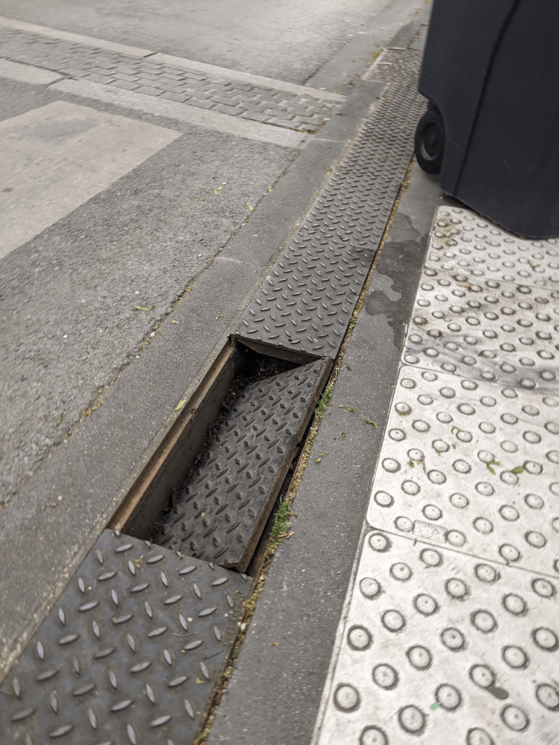 Signalement à Vincennes