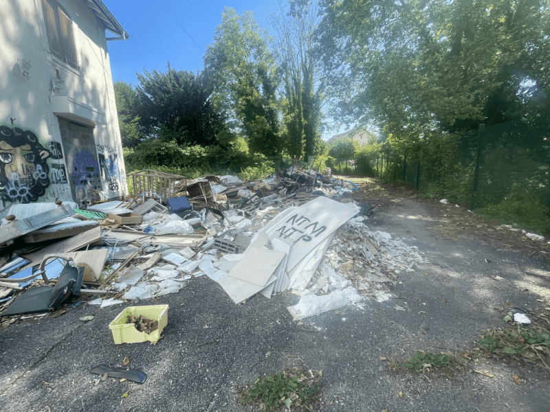 signalement à Viry-Châtillon