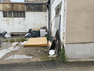 Dépôt sauvage, 82 Avenue Anatole France, Vitry-sur-Seine