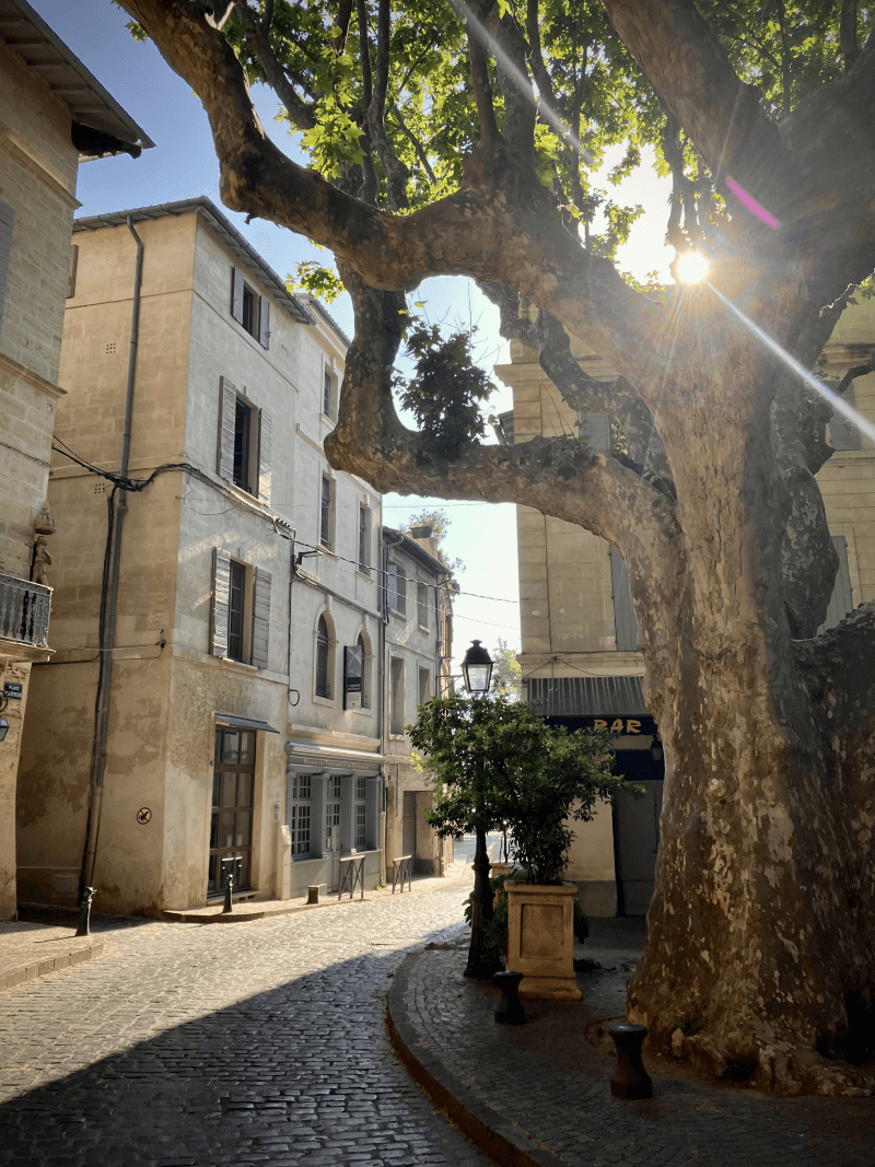 Place de la République, Beaucaire