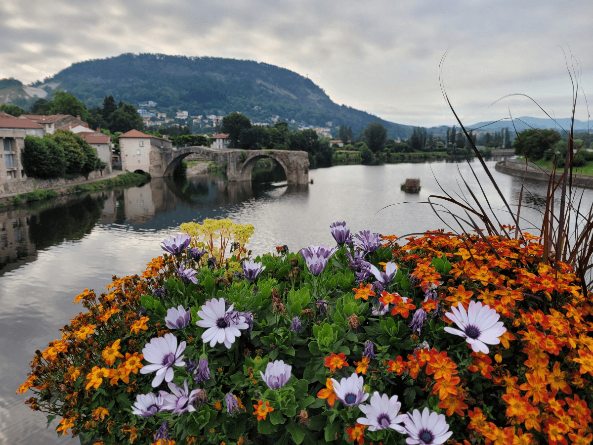 Vue du Pont Galard