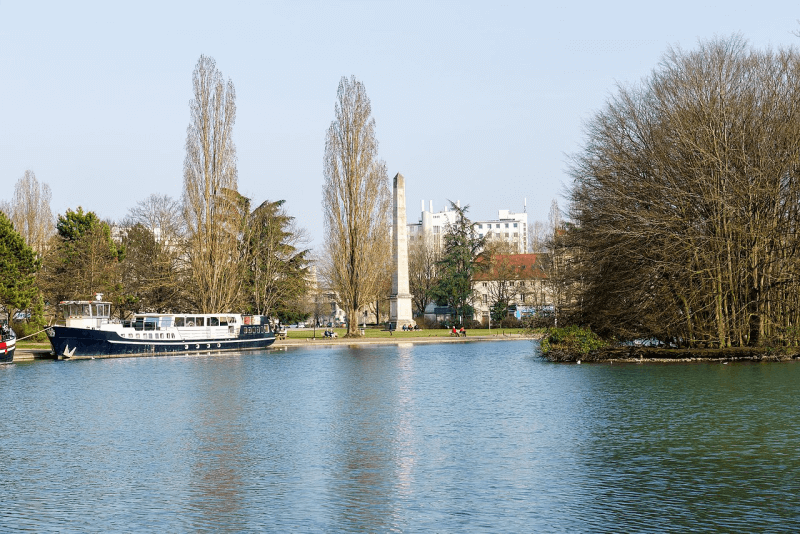 Port du canal de Bourgogne