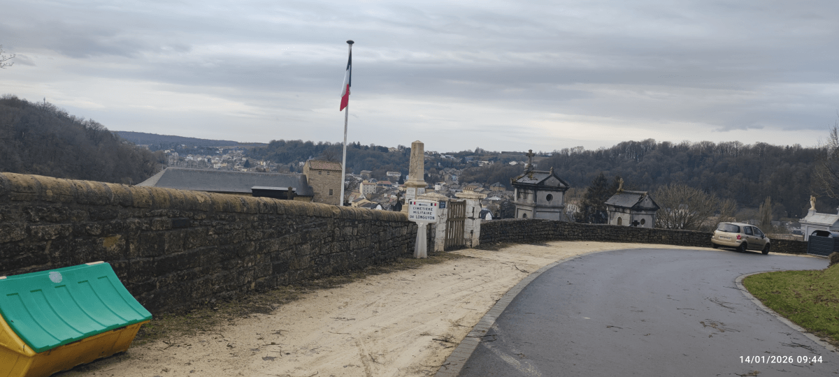 Haut de la ville cimetière 