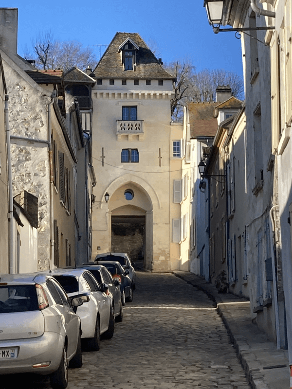 Rue et porte Saint Côme