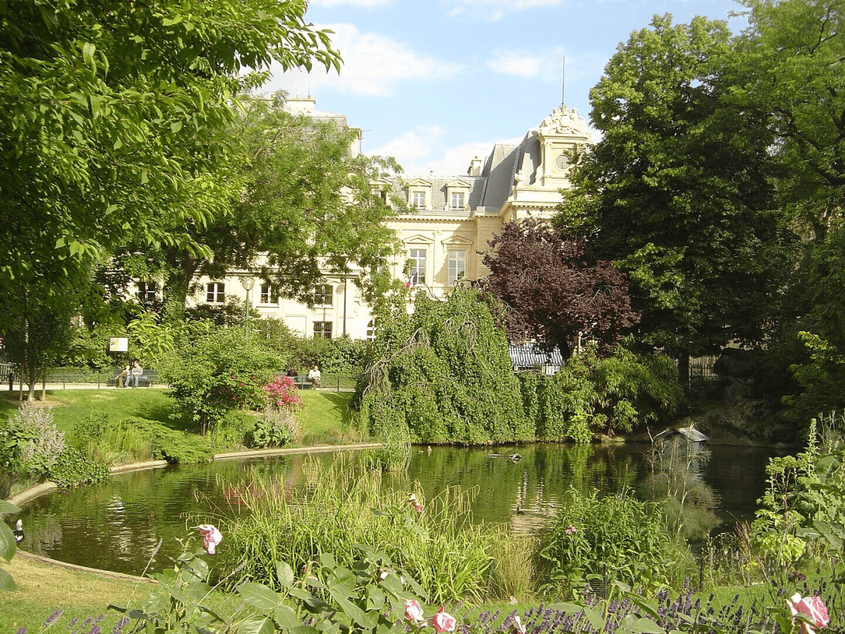 Square du Temple (source wikipedia-David Monniaux)