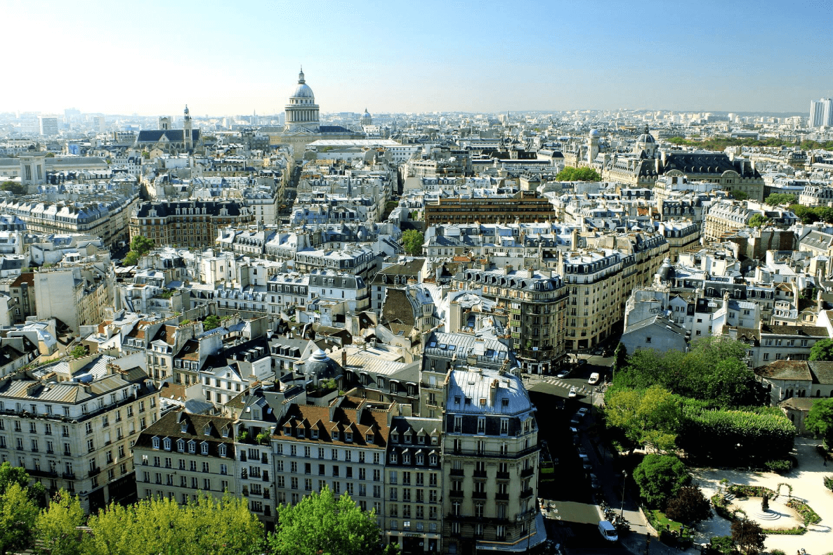 Vue aérienne (source wikipedia-Adrian Diez)